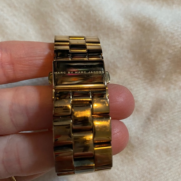 Marc Jacobs rose gold quartz watch - Picture 5 of 7